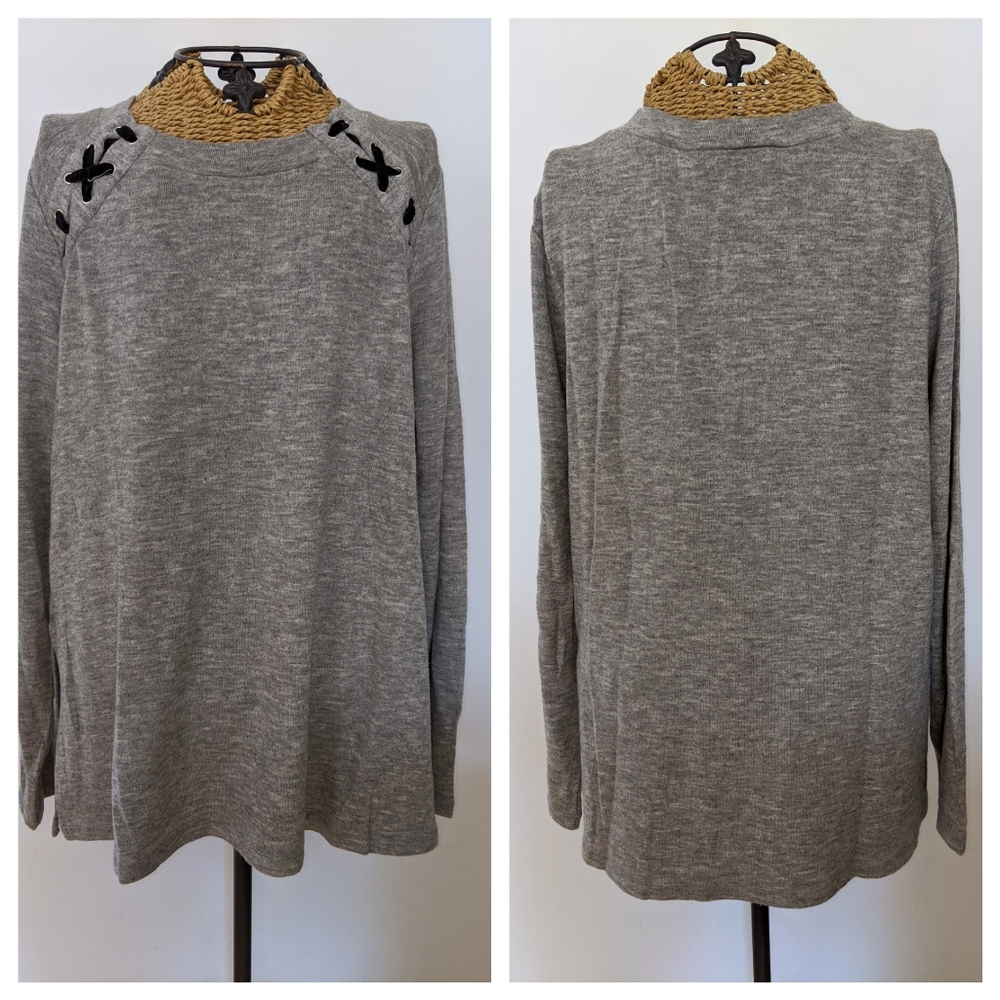 Mystree ribbon lace up shoulder sweatshirt M